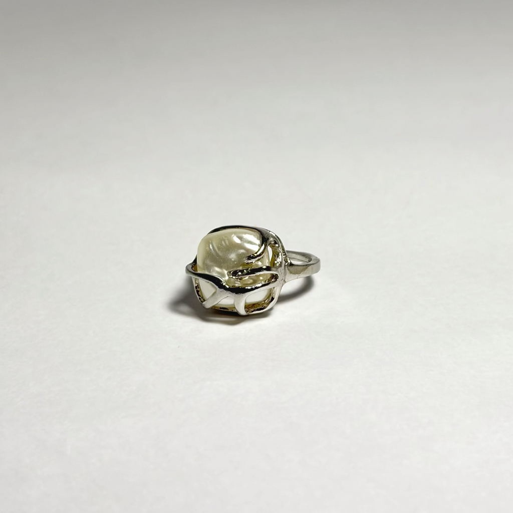 Luna Ring