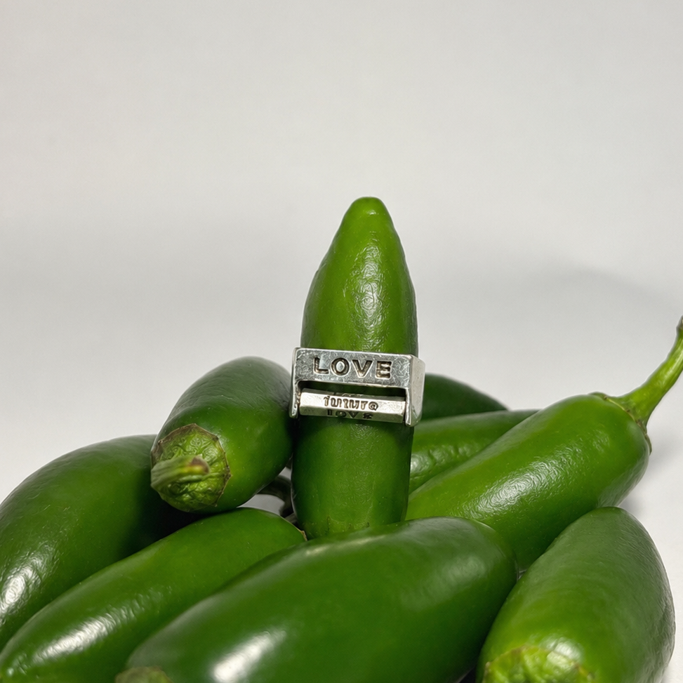 Unlove Ring
