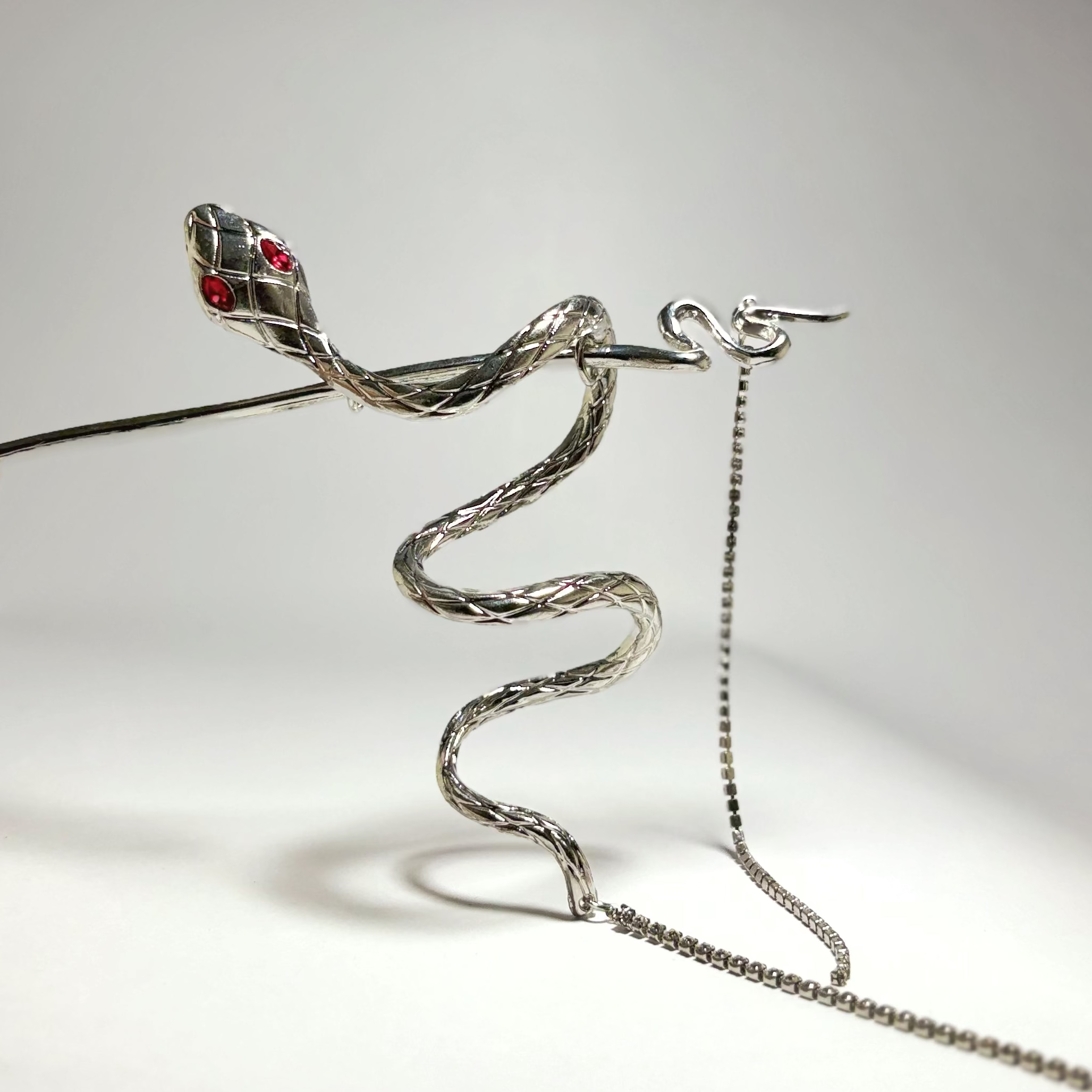 Viper Hairpin